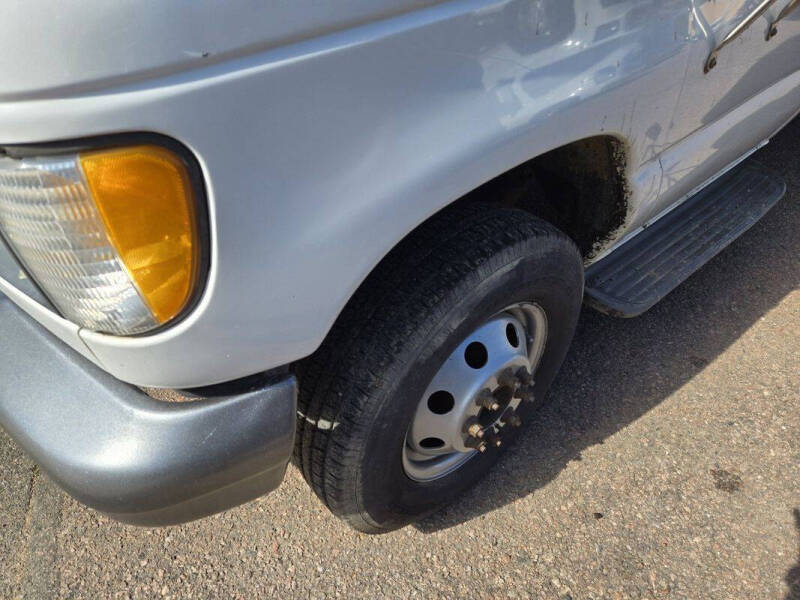 2003 Ford E-Series E-450 SD