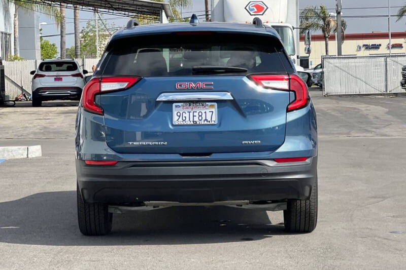 2024 GMC Terrain SLE