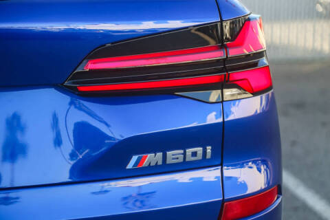 2025 BMW X5 M60i