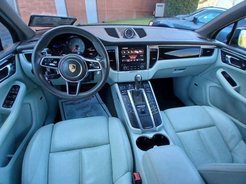2017 Porsche Macan S