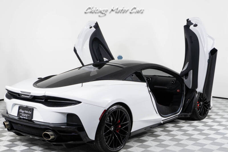 2023 McLaren GT