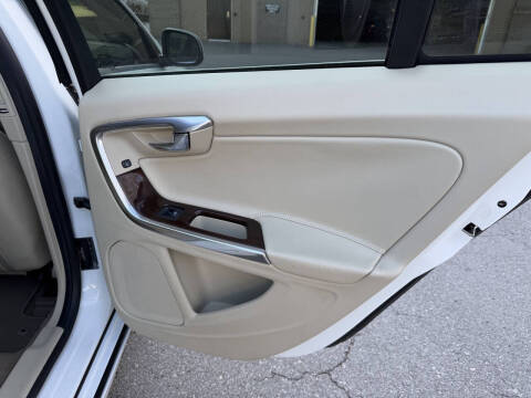 2013 Volvo S60 T5 Premier