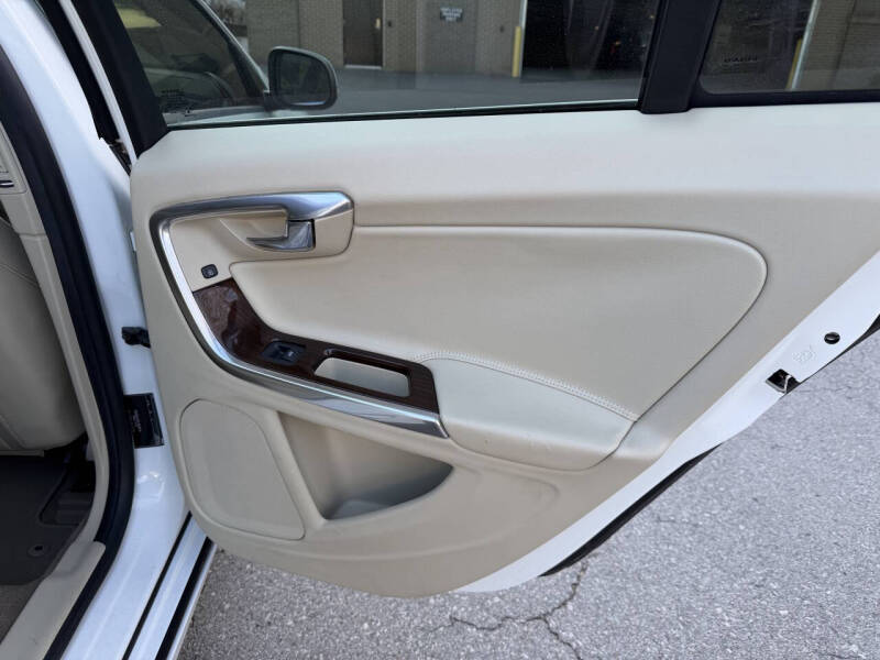 2013 Volvo S60 T5 Premier