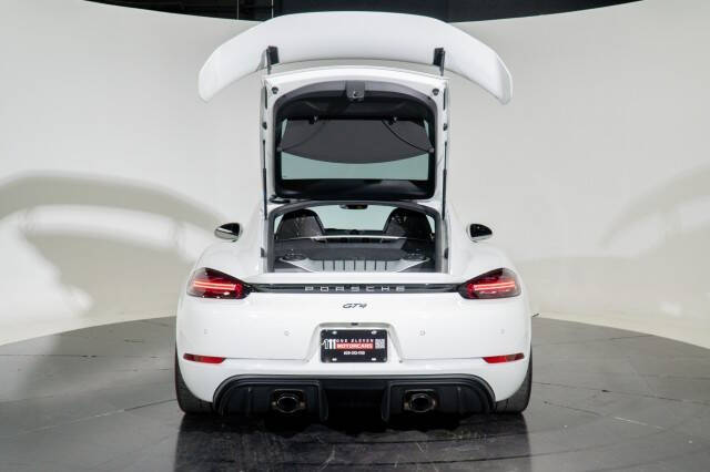 2020 Porsche 718 Cayman GT4