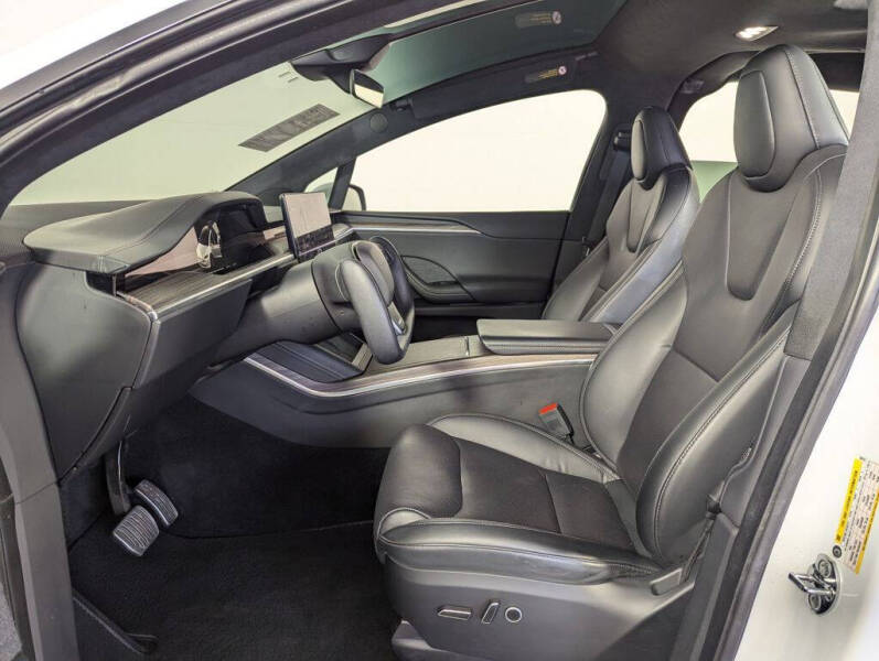 2023 Tesla Model X Standard Range