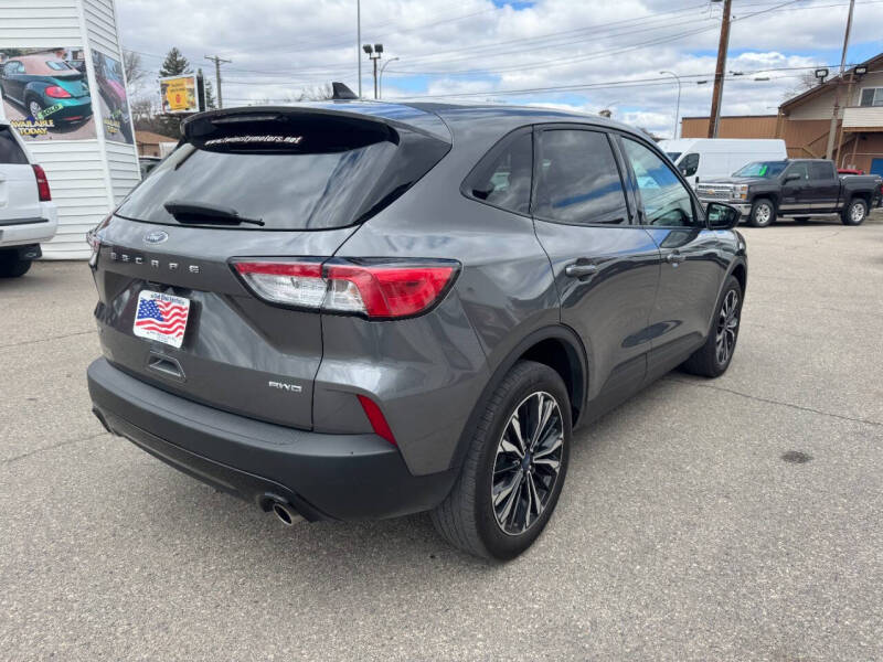 2022 Ford Escape SE
