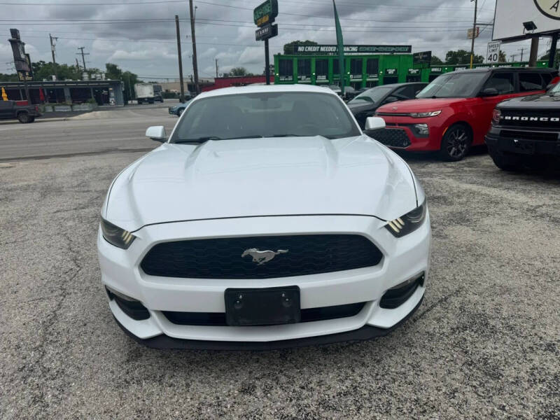 2015 Ford Mustang V6
