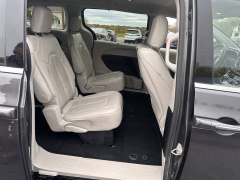 2019 Chrysler Pacifica Touring L Plus
