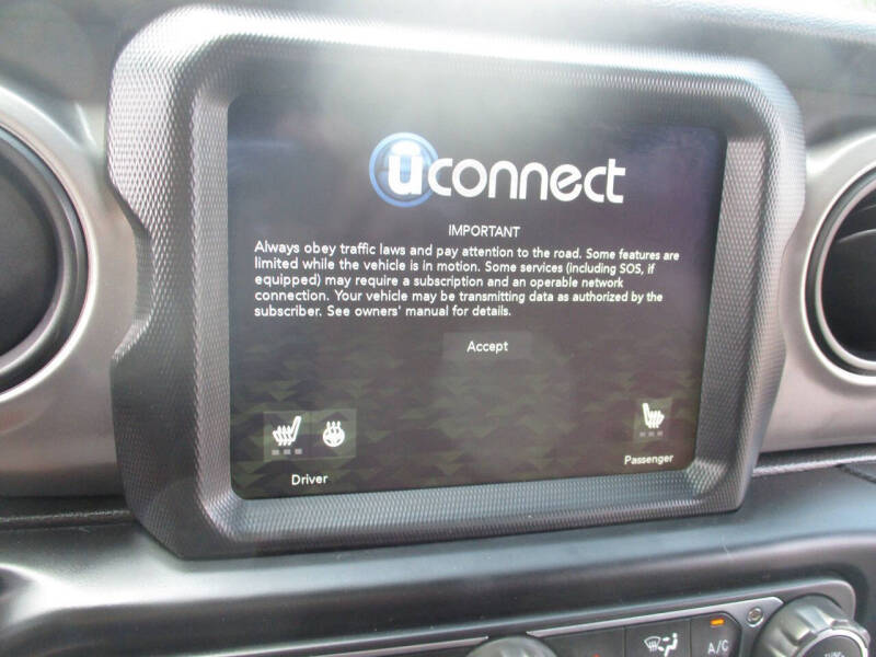 2021 Jeep Gladiator Willys