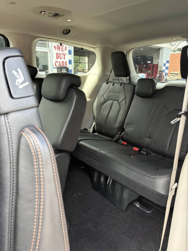 2018 Chrysler Pacifica Touring L Plus