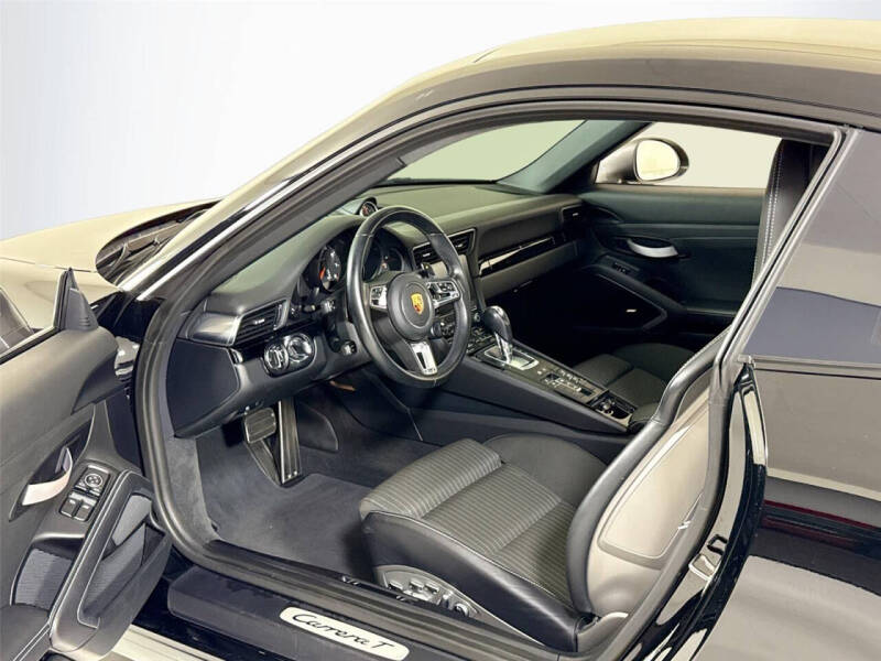 2019 Porsche 911 Carrera T