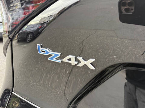 2024 Toyota bZ4X XLE