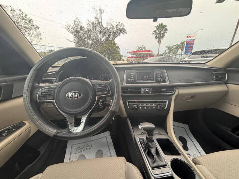 2017 Kia Optima LX