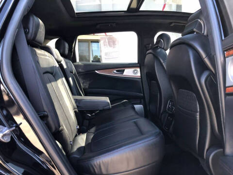 2019 Lincoln Nautilus Black Label