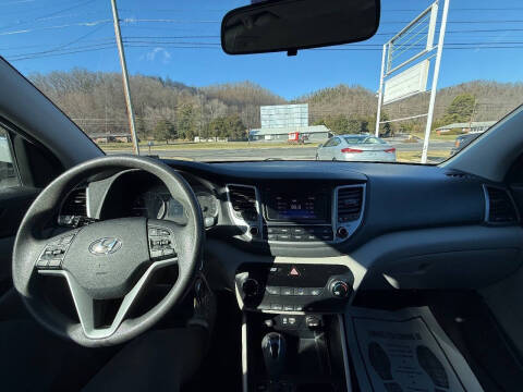 2016 Hyundai Tucson SE