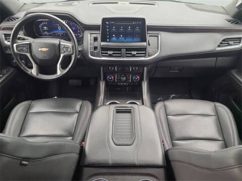 2023 Chevrolet Suburban LT