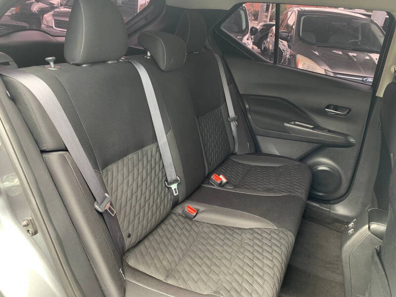 2022 Nissan Kicks SV