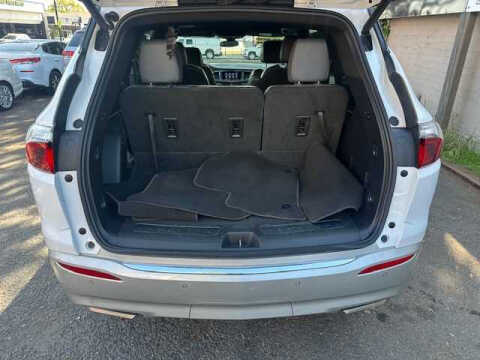 2022 Buick Enclave Essence