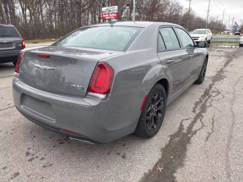 2019 Chrysler 300 S