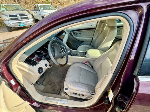 2011 Ford Taurus Limited