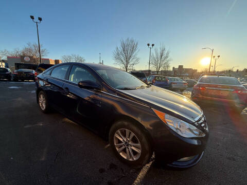 2013 Hyundai Sonata for sale at Gem Motors in Saint Louis MO