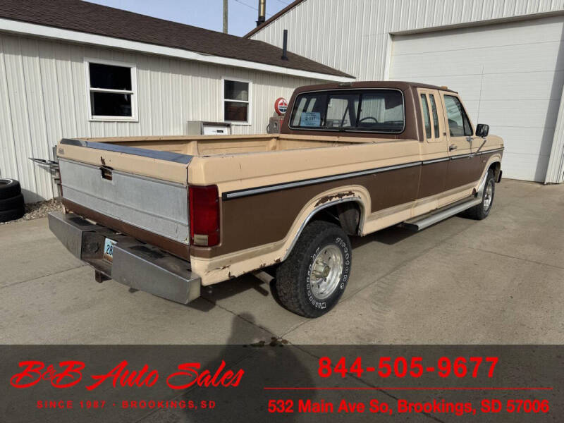 1985 Ford F-150 XLT Lariat