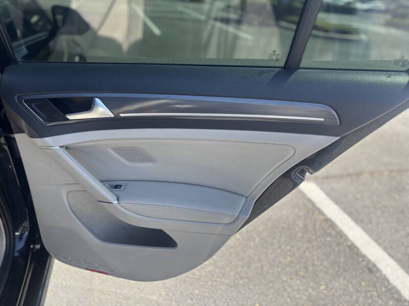 2019 Volkswagen e-Golf SEL Premium