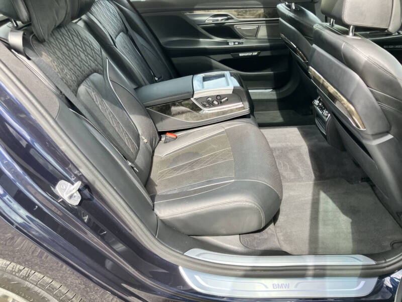 2016 BMW 7 Series 750i xDrive