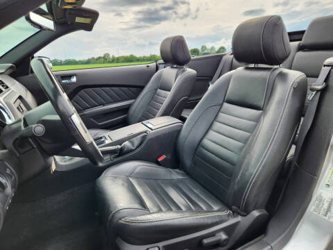 2012 Ford Mustang V6 Premium
