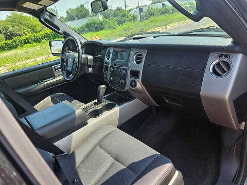2017 Ford Expedition EL XLT