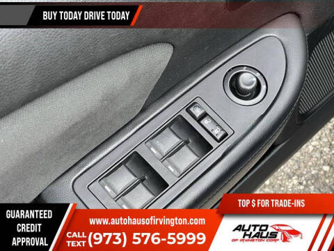 2012 Chrysler 200 LX