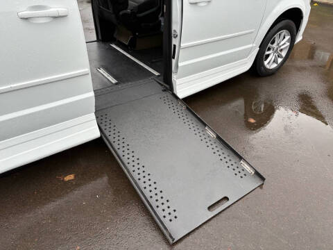 2016 Dodge Grand Caravan SXT Plus