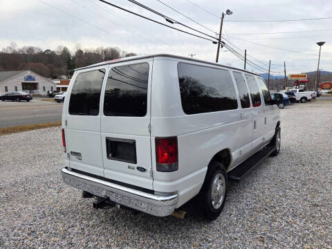 2010 Ford E-Series E-350 SD XLT