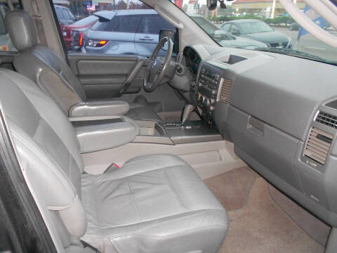 2004 Nissan Armada SE