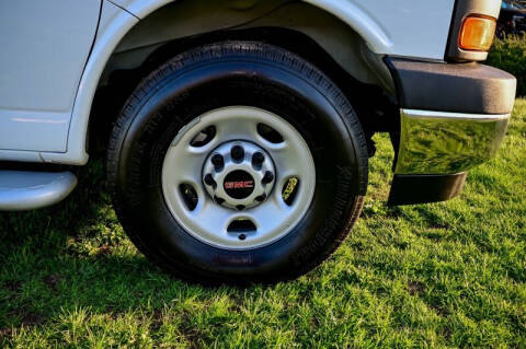 2024 GMC Savana 2500