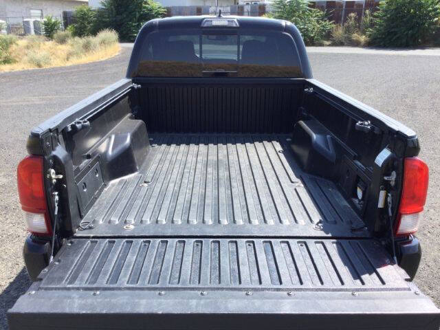 2017 Toyota Tacoma TRD Sport