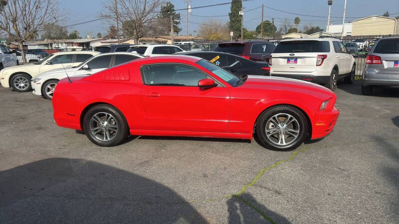 2013 Ford Mustang V6 Premium