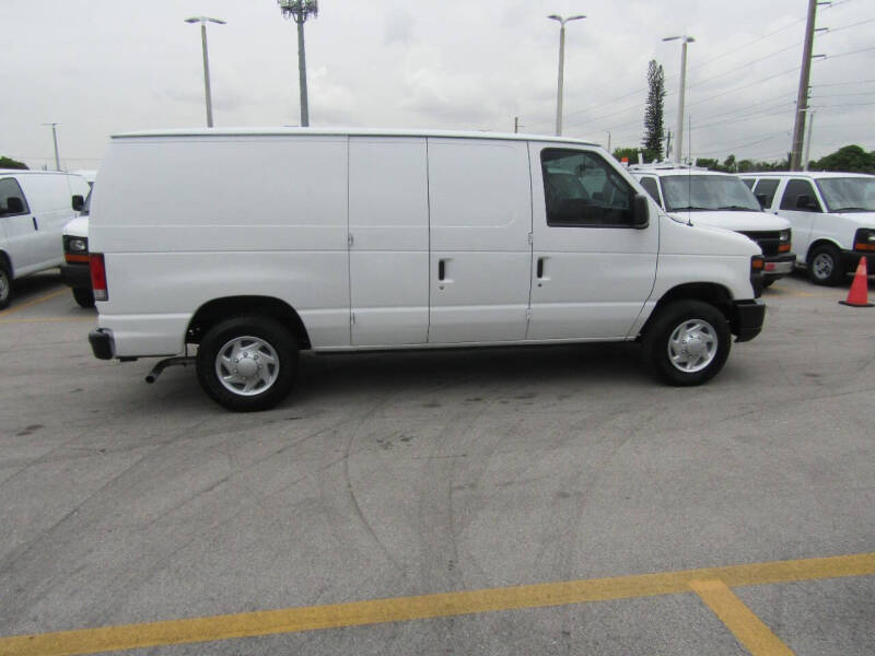 2014 Ford E-Series Econoline Van Commercial photo 8