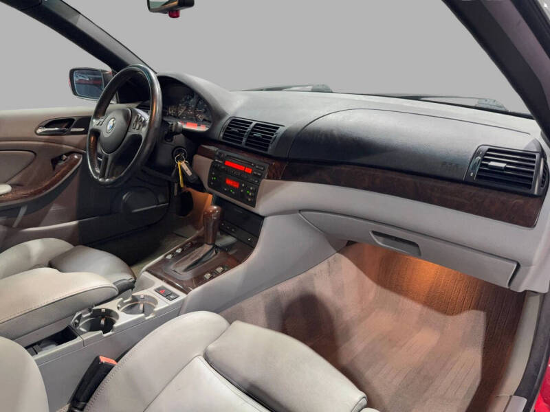 2004 BMW 3 Series 325Ci