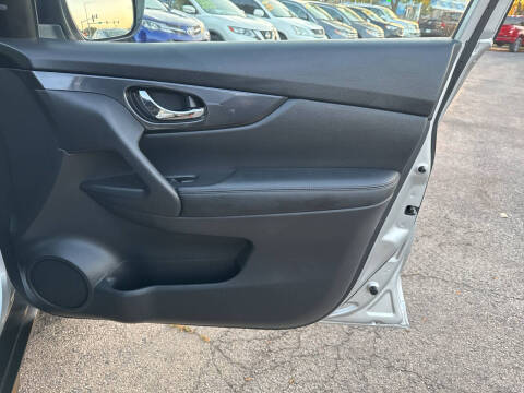 2018 Nissan Rogue SV