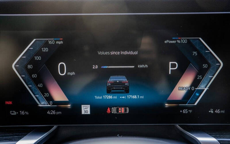 2024 BMW i7 eDrive50