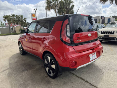 2017 Kia Soul +