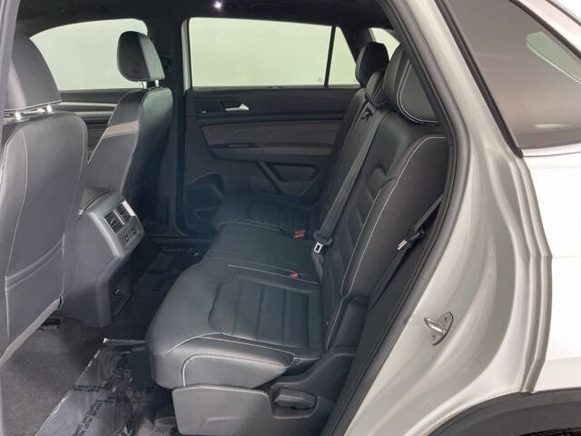 2022 Volkswagen Atlas Cross Sport V6 SEL Premium R-Line 4Motion