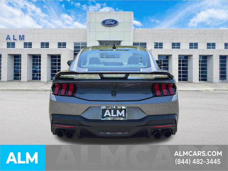 2025 Ford Mustang Dark Horse