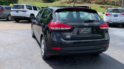 2017 Kia Forte5 LX