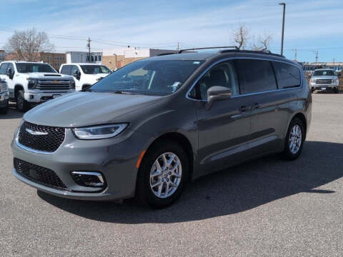 2022 Chrysler Pacifica Touring L