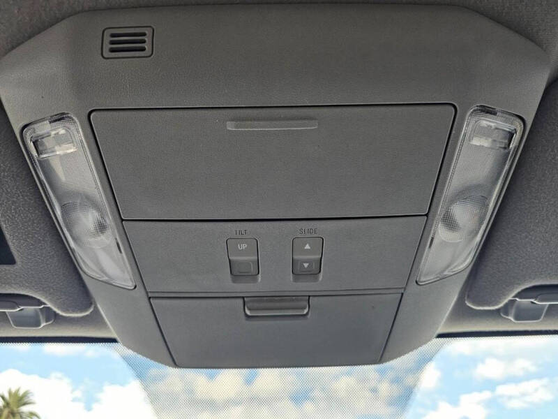 2015 Toyota Sequoia SR5