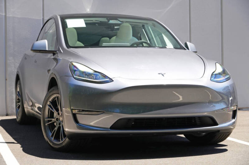2024 Tesla Model Y Long Range