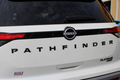 2023 Nissan Pathfinder Platinum