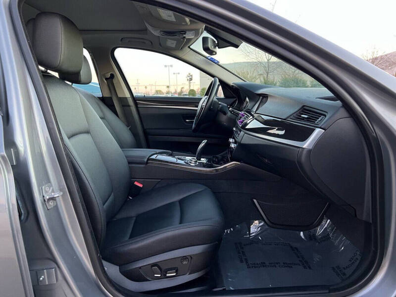 2011 BMW 5 Series 528i